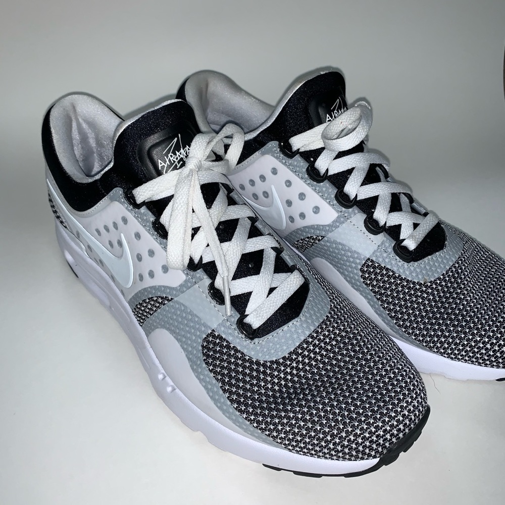 Air Max Zero